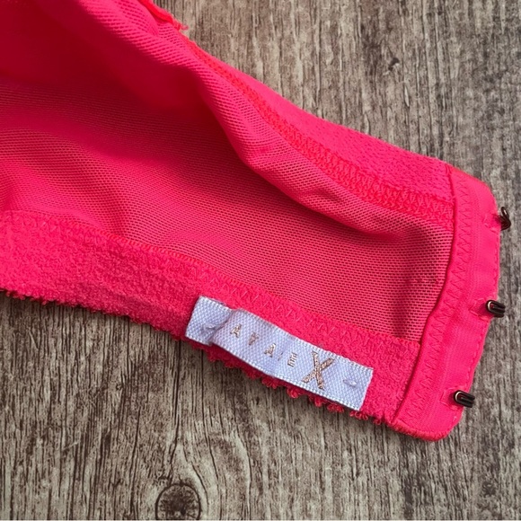 Fenty X Savage Hot Pink Printed Bra Size 38DD - Picture 4 of 6
